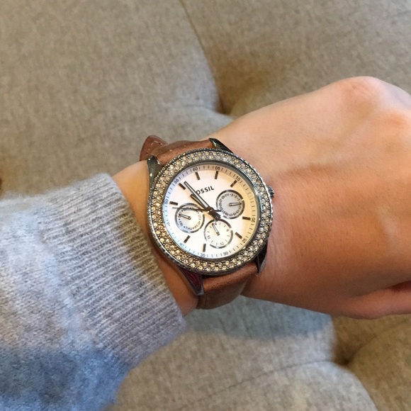 Fossil Leather/Bling Watch - Picture 3 of 3